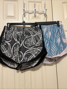 Nike tempo Paisley Black & Blue Patterned Athletic Shorts Duo. Never been worn